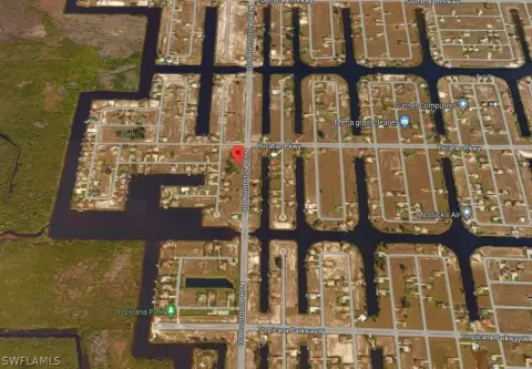 Residential Land in Cape Coral