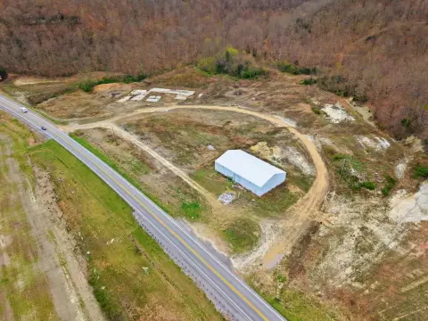 Versatile 6,000 SF Commercial Building