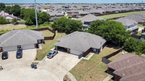 Fully Leased Duplex Investment