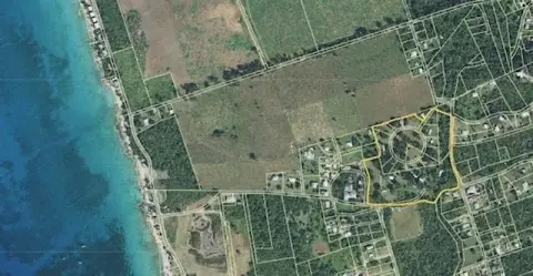 Tropical Oasis Multifamily Estate