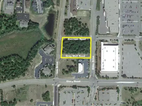 Commercial Land with All-Sides Frontage