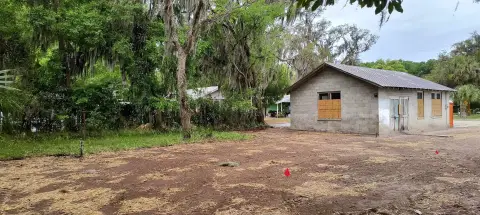 Oversized Lot Near Downtown