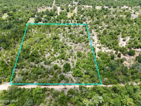 Secluded Mini-Farm Acreage