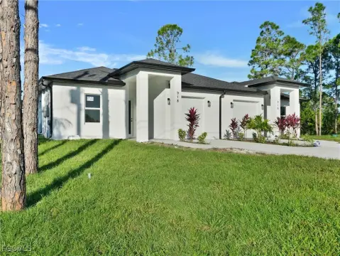 Modern Duplex in Lehigh Acres