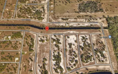 Oversized Freshwater Lot Opportunity