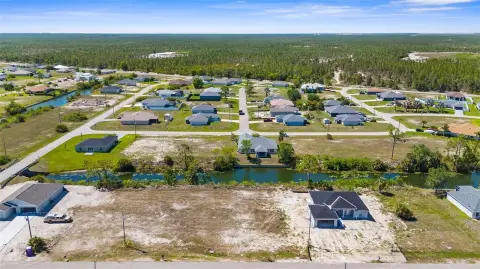 Waterfront Lot in Cape Coral