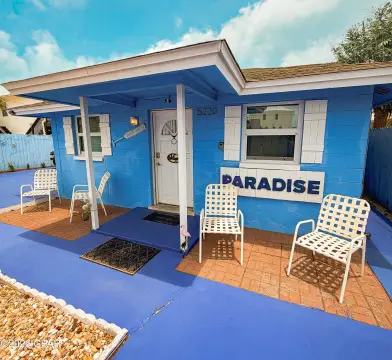 Furnished Duplex Near Beach Access