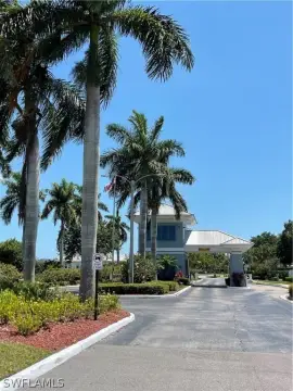 Residential Lot in Golf Community
