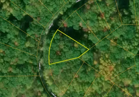 Recreational Residential Lot in Deer Lake