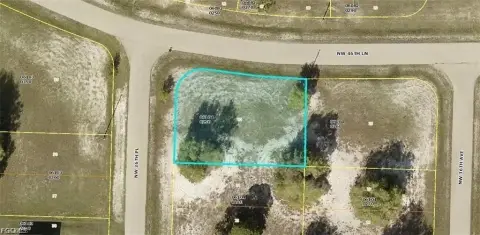 Corner Lot in Cape Coral