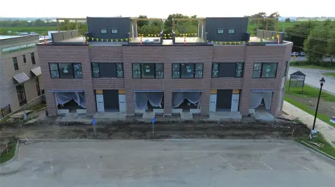 Mixed-Use Townhome with Commercial Space