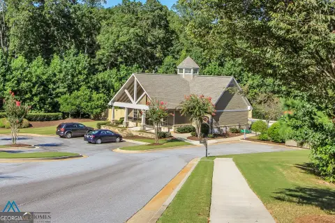 Lakefront Community Acreage in Gainesville