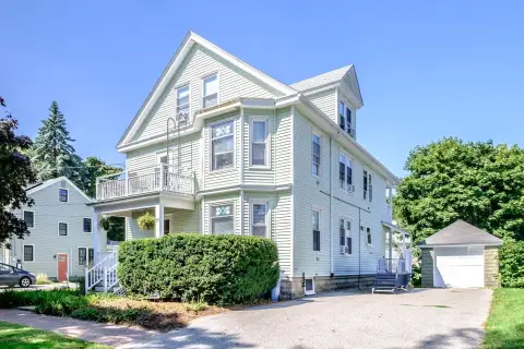 Duplex With Bonus Rooms