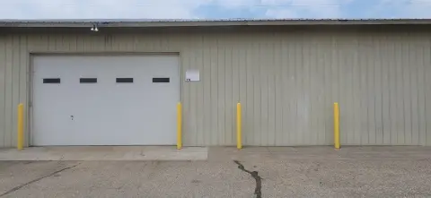 Storage Unit with Automatic Overhead Door