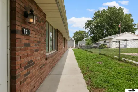 Remodeled Duplex with Patios