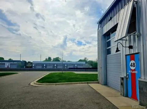 M1 Concourse Private Garage Unit