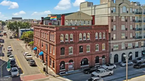 Third-Floor Retail Space