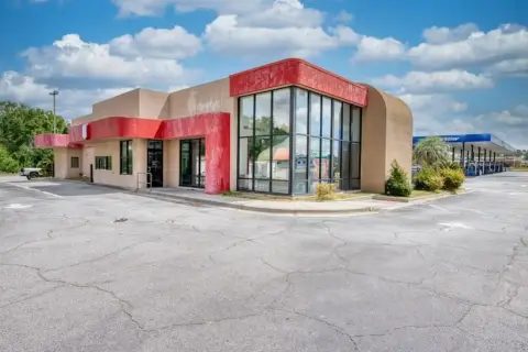 Former Restaurant Ready For Lease