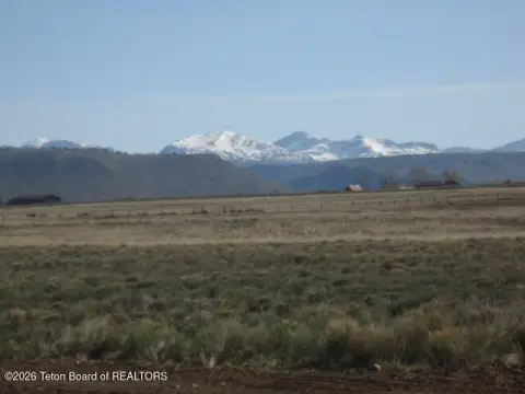 Pinedale Land with Mountain Views
