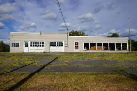 Commercial Land with Garage Structure