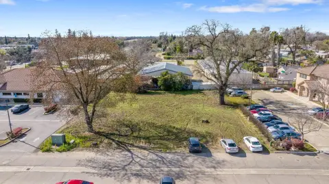 Visalia Commercial Land Opportunity