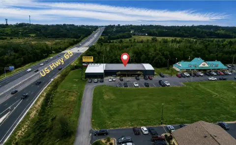 Flex Retail/Office/Warehouse Building