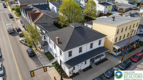 Renovated 4-Unit Quadplex