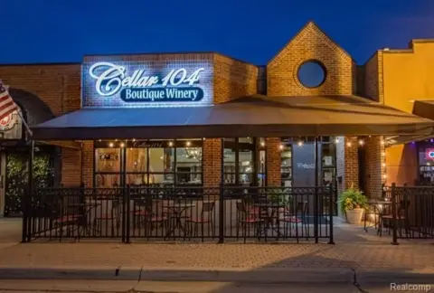 Remodeled Commercial Property in Mt. Clemens