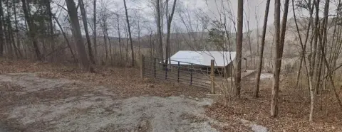 Bowling Green Acreage with Barn