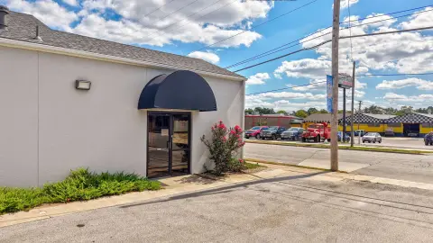 Flex Space with Fenced Yard