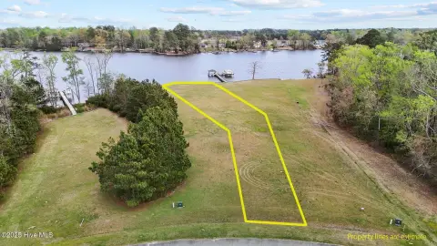 Waterfront Lot in Bath, NC