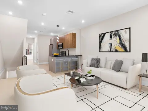 Brand-New Duplex with Private Outdoor Space