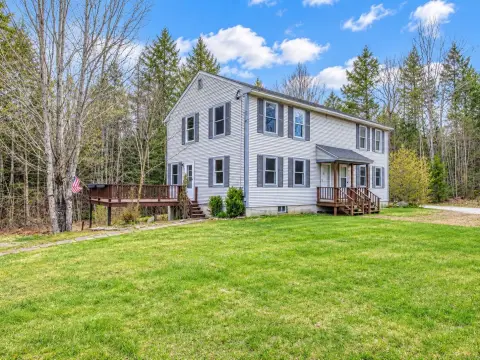 Lakefront Duplex with Private Entrances