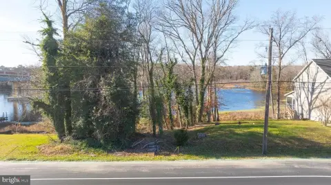 Waterfront Land Parcel with Pond Access