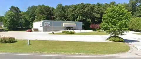 Commercial Building with 3-Phase Power
