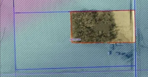 Versatile Land in Postville, Iowa