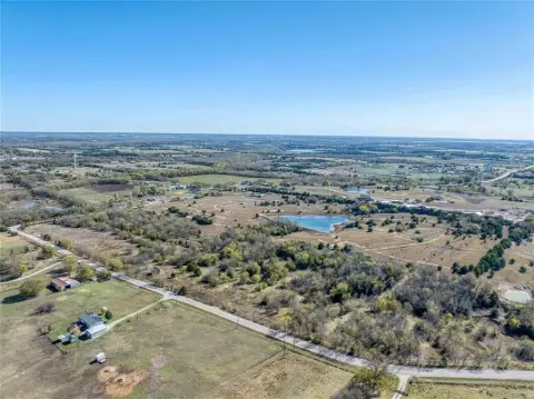 52+ Acres in Blue Ridge, TX