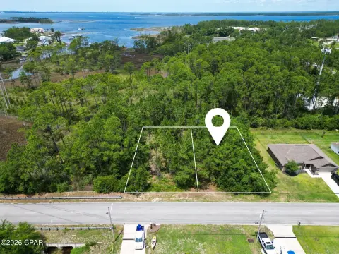 Residential Lot in Lynn Haven
