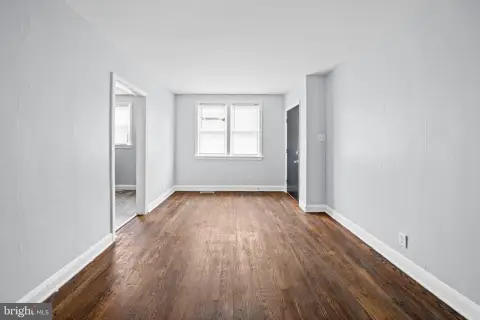 Renovated 2-Unit Duplex