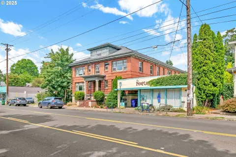 Hawthorne District Mixed-Use Property