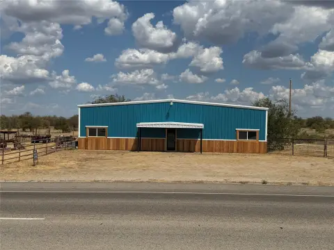 Flex Space with Fenced Yard