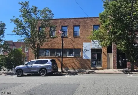 Rutherford Commercial Building: Open Floorplan