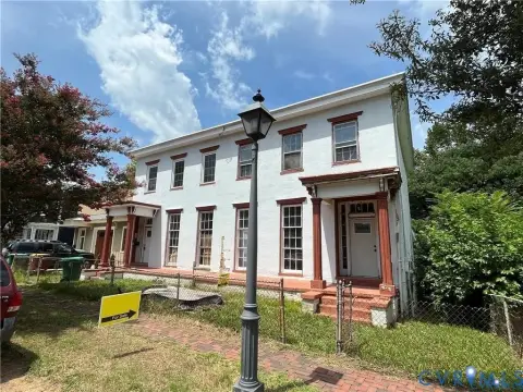 Historic Duplex in Old Towne