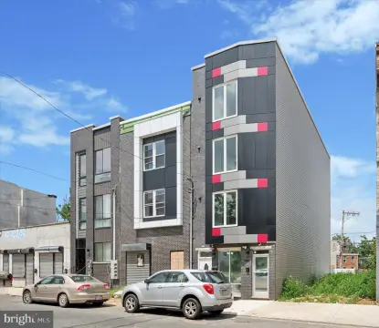 Ground-Floor Retail and Studio Space