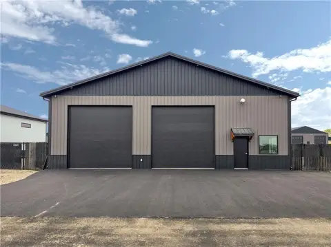 Fenced Flex Shop with Mezzanine