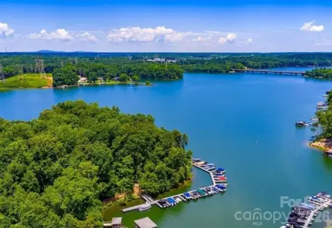 Lakefront Homesite With Boat Slip