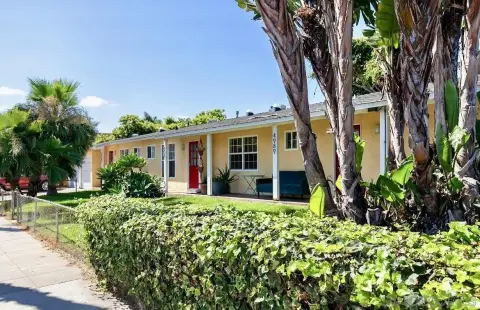 Ocean Beach Triplex Near Pier