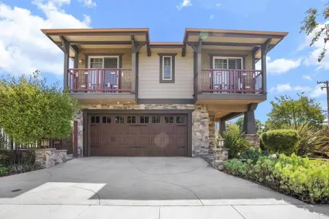 Triplex with Covered Balconies