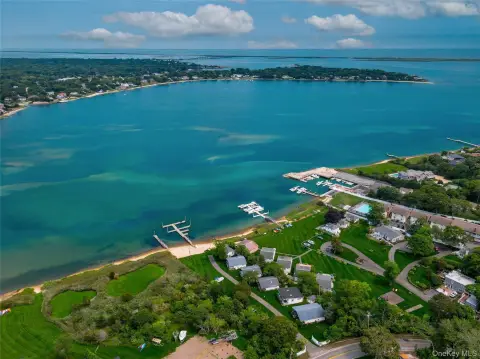 Bayfront Resort With Private Marina