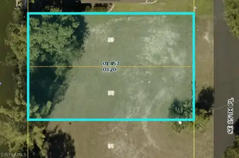 Residential Land in Cape Coral